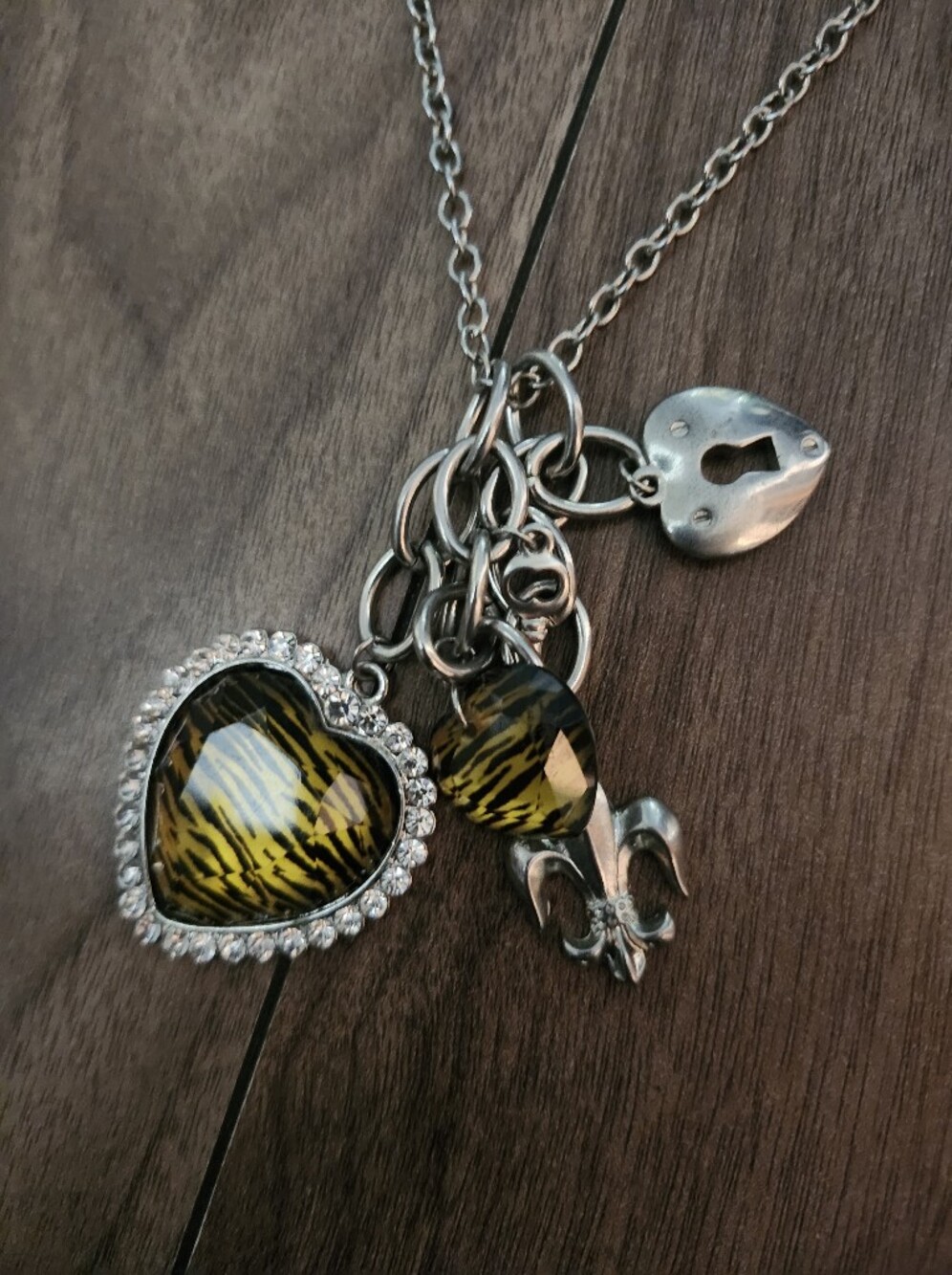 3/$18🔥Multi-Charm Heart Pendant Necklace Silver Tone
